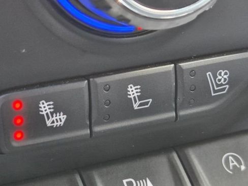 Used 2019 Chevrolet Silverado 1500 LTZ image 11