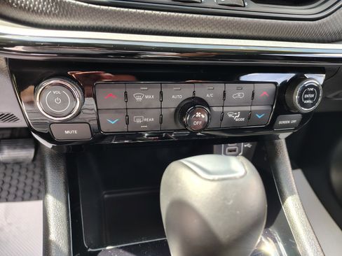 Certified 2024 Jeep Compass Trailhawk w/ Trailhawk Convenience Group image 32