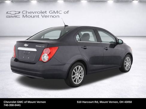Used 2014 Chevrolet Sonic LT w/ Wheels and Fog Lamp Package FWD image 4