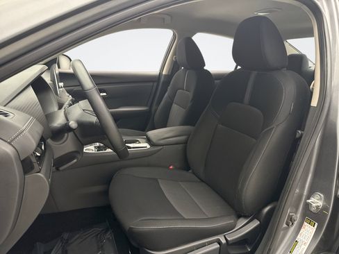 Used 2023 Nissan Sentra SV w/ All-Weather Package FWD image 11