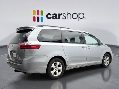 Used 2015 Toyota Sienna LE FWD image 5