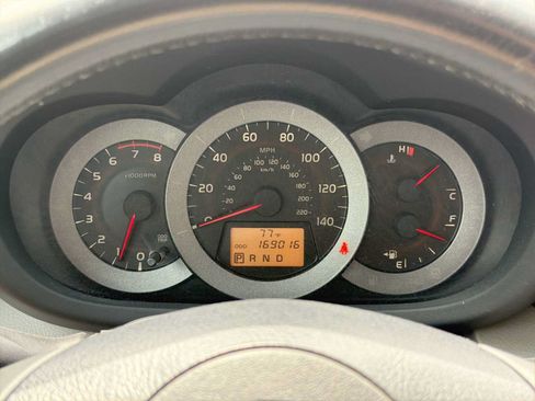Used 2010 Toyota RAV4 Limited AWD/4WD image 26