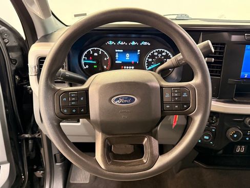 Used 2024 Ford F250 XLT w/ FX4 Off-Road Package image 18
