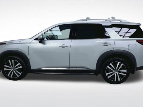 Used 2023 Nissan Pathfinder Platinum w/ Lighting Package (N93) AWD/4WD image 5