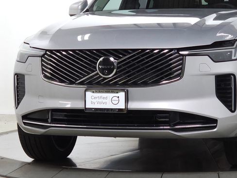 Certified 2025 Volvo XC90 B5 Plus AWD/4WD image 3