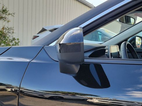 Used 2025 Nissan Rogue SV image 10