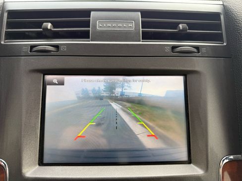 Used 2015 Lincoln Navigator 4WD 4dr image 55