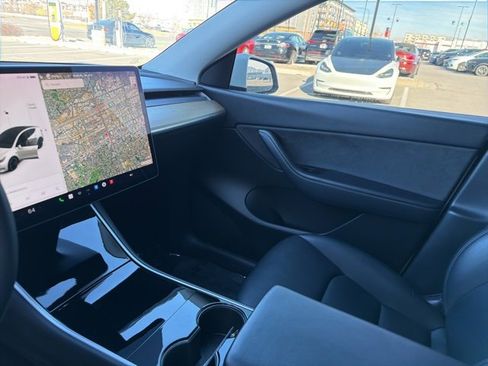 Used 2020 Tesla Model Y Performance image 23