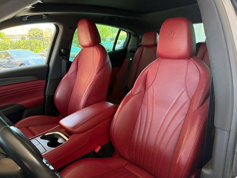 Certified 2023 Maserati Grecale Modena AWD/4WD image 14