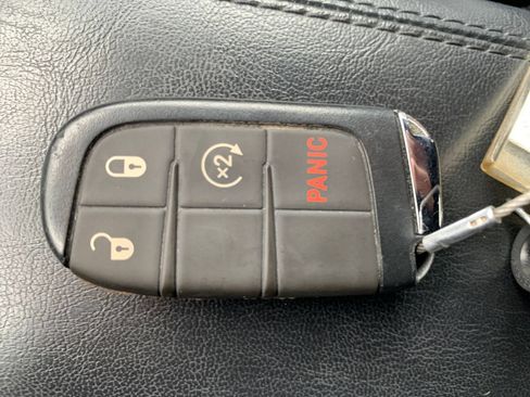 Used 2025 Jeep Compass Limited AWD/4WD image 25