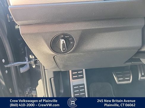 Certified 2024 Volkswagen Jetta Sport FWD image 39
