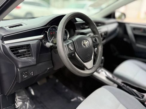 Used 2014 Toyota Corolla L FWD image 17