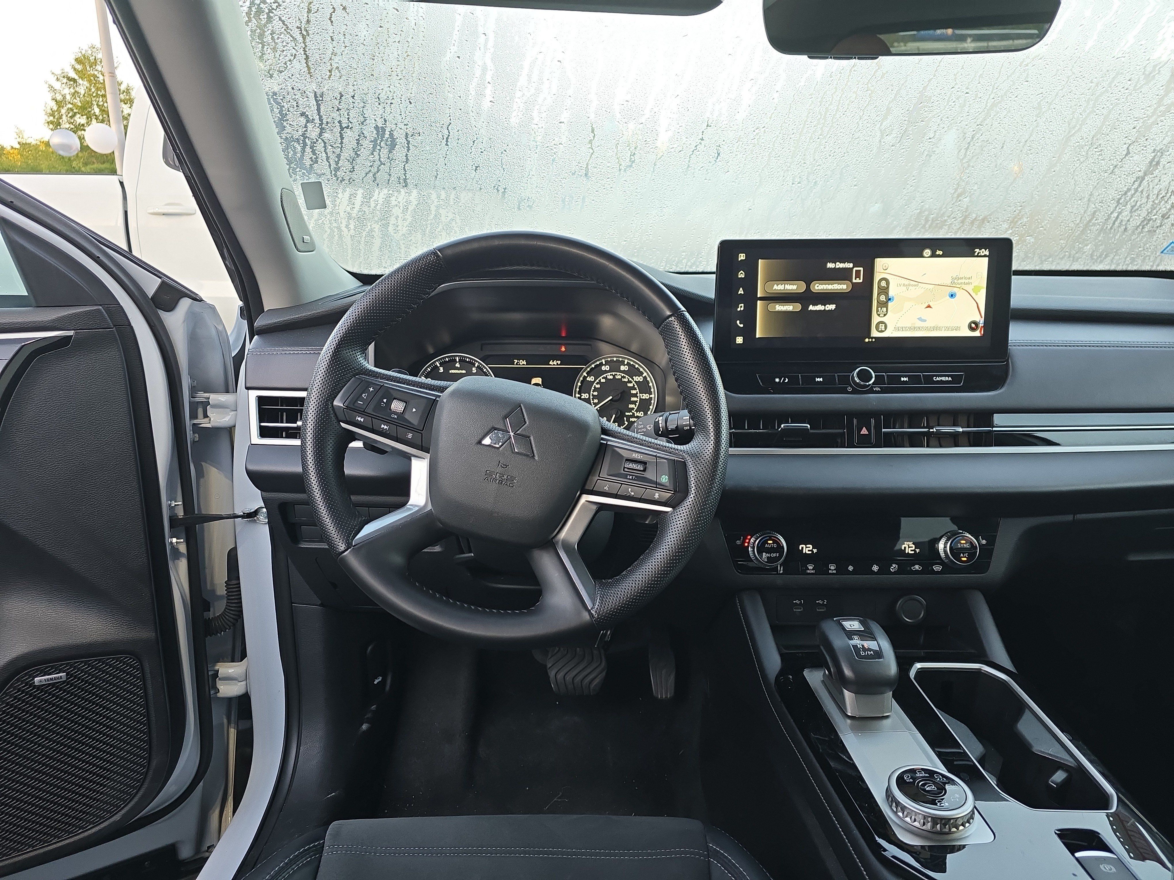 Used 2025 Mitsubishi Outlander SE AWD/4WD image 17