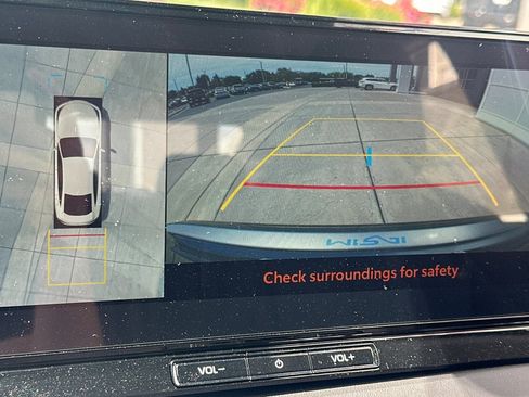 New 2026 Toyota Mirai RWD image 21