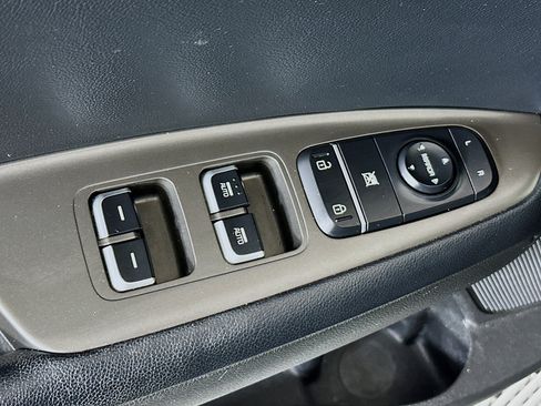 Used 2019 Kia Optima S w/ S Panoramic Sunroof Package FWD image 14