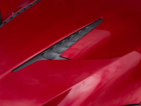 Used 2025 Aston Martin Vanquish image 16