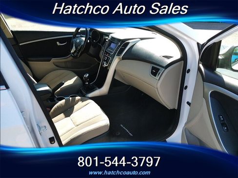 Used 2013 Hyundai Elantra GT w/ Touch & Go Pkg FWD image 17