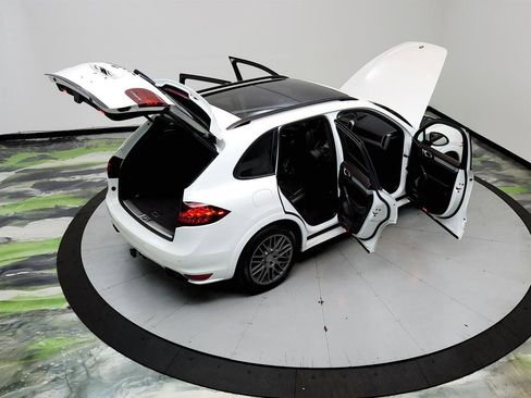 Used 2013 Porsche Cayenne GTS AWD/4WD image 39