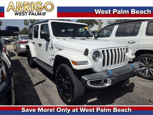 Used 2022 Jeep Wrangler Unlimited Sahara AWD/4WD image 1