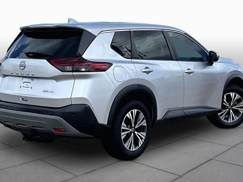 Used 2022 Nissan Rogue SV AWD/4WD image 13