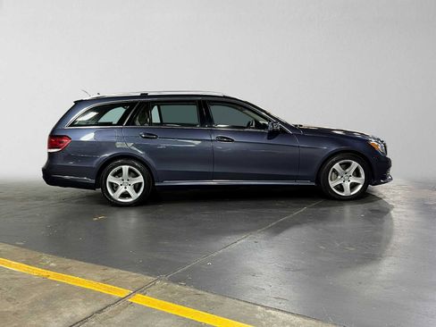Used 2016 Mercedes-Benz E 350 4MATIC Wagon image 2