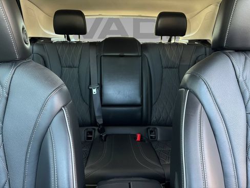 Used 2023 Buick Envision Avenir AWD/4WD image 18