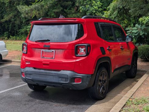 Used 2019 Jeep Renegade Sport AWD/4WD image 3