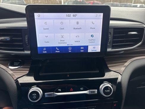 Used 2023 Ford Explorer Limited w/ Equipment Group 301A image 27