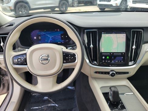 Used 2024 Volvo S60 B5 Plus FWD image 15