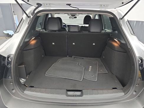 Used 2025 Nissan Kicks SR image 43