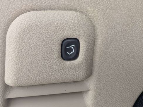 Used 2018 Jeep Grand Cherokee Limited RWD image 13