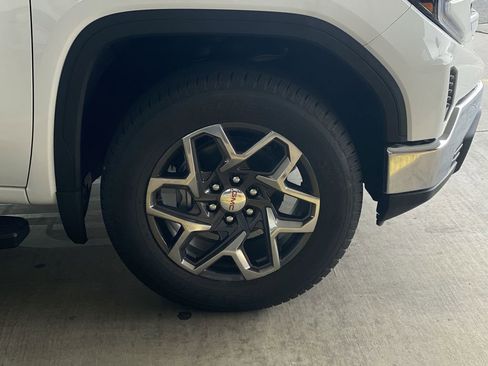 New 2026 GMC Sierra 1500 SLE w/ Preferred Package image 44