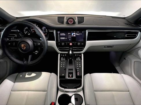 New 2026 Porsche Macan AWD/4WD image 14