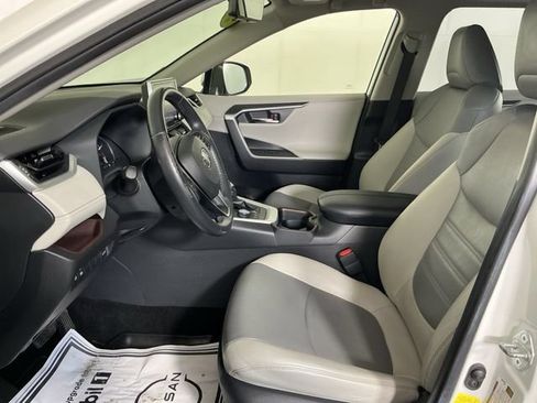 Used 2019 Toyota RAV4 Limited w/ All Weather Liner Package AWD/4WD image 15