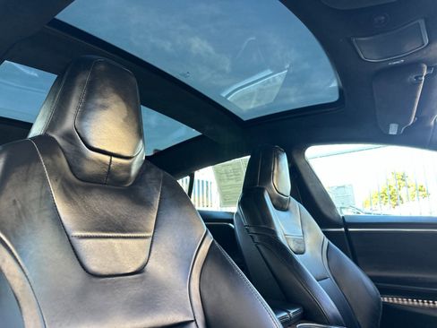 Used 2016 Tesla Model S 90D image 17