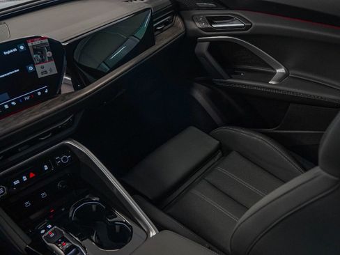 New 2025 Audi Q5 Premium Plus image 18