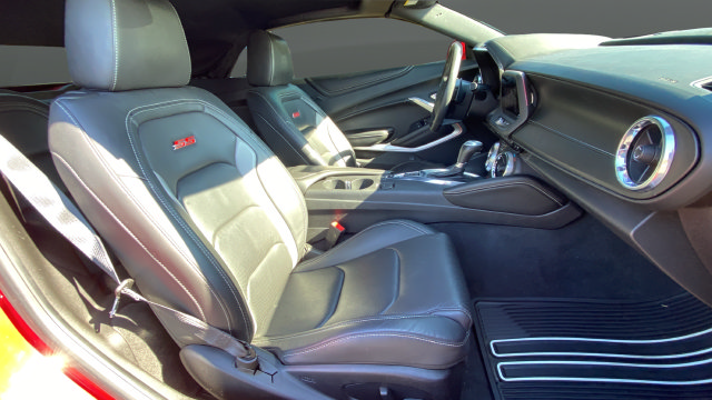 Used 2018 Chevrolet Camaro SS RWD image 22