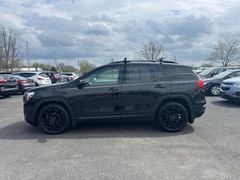 Used 2019 GMC Terrain SLE w/ Driver Convenience Package AWD/4WD image 3