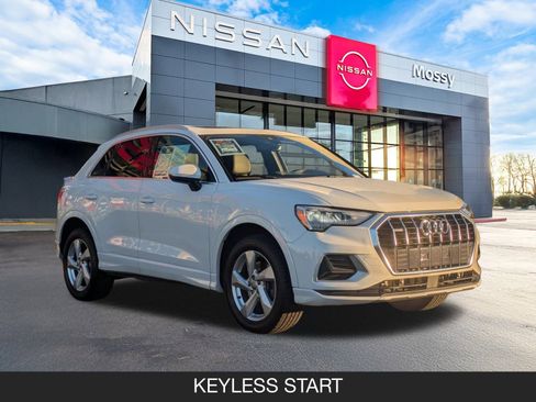 Used 2020 Audi Q3 2.0T Premium image 2