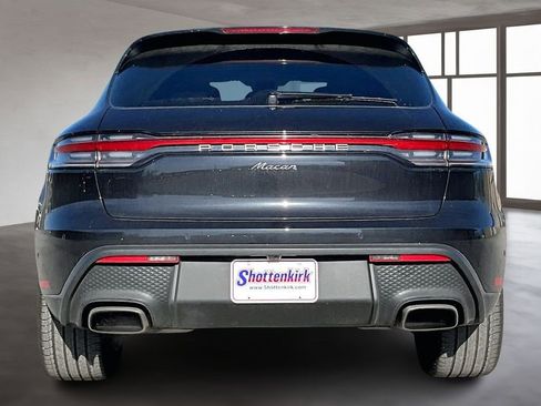Used 2023 Porsche Macan Turbo image 5