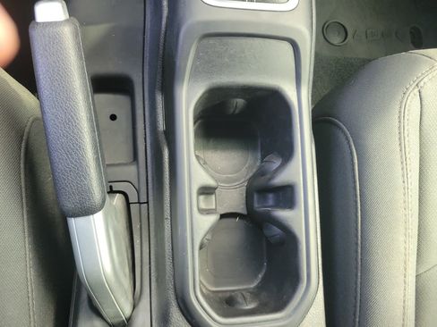Used 2018 Jeep Wrangler Unlimited Sahara AWD/4WD image 26