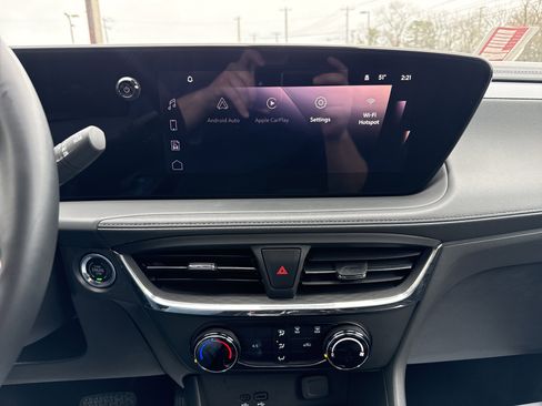 Used 2025 Buick Encore GX Preferred image 25