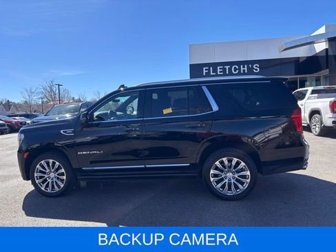 Used 2023 GMC Yukon Denali w/ Advanced Technology Package AWD/4WD image 9