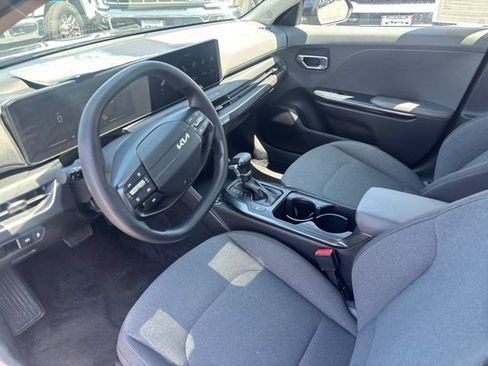 Used 2025 Kia K4 FWD image 7