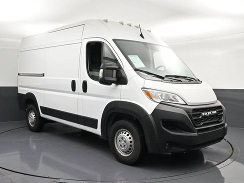 Used 2025 RAM ProMaster 1500 FWD image 5
