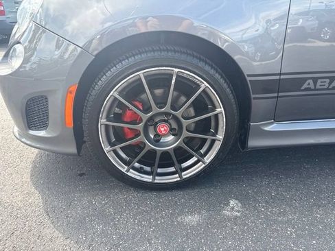 Used 2013 FIAT 500 Abarth w/ Comfort/Convenience Group FWD image 9