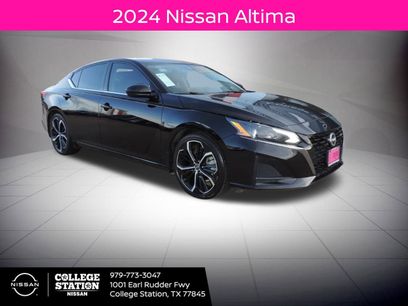 Used 2024 Nissan Altima 2.5 SR w/ SR Premium Package