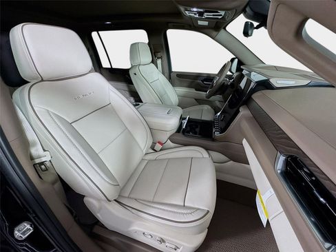New 2026 GMC Yukon XL Denali AWD/4WD image 31