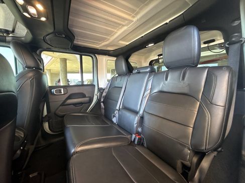 Used 2023 Jeep Wrangler Unlimited Sahara w/ Dual Top Group AWD/4WD image 11
