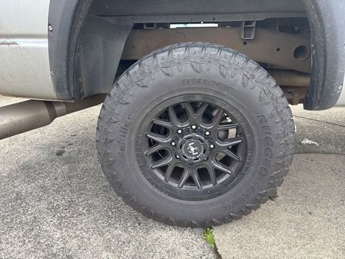 Used 2004 Dodge Ram 2500 Truck SLT w/ Sport Appearance Group image 13